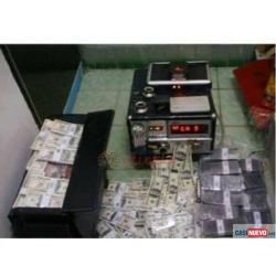 Solución SSD para limpiar billetes negros y manchados
