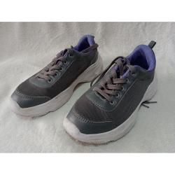 TENIS CROYDON PARA DAMA TALLA 38, GRISES, CASI NUEVOS 100 MIL Cel 3017319181.