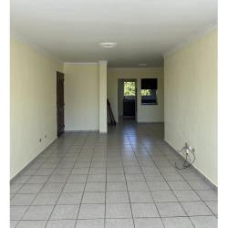  Si buscas VENDO APARTAMENTO EN LA  AUTOPISTA 30 DE MAYO puedes comprarlo con yiset está en venta al mejor precio