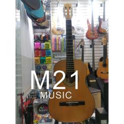  Si buscas GUITARRA ACÚSTICA BÁSICA DE ESTUDIO puedes comprarlo con Miguel Store está en venta al mejor precio