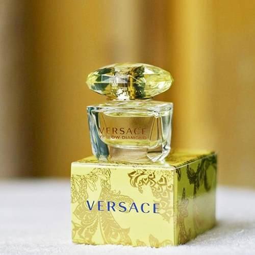  Si buscas Perfume Versace Yellow Diamond Mujer Original 90ml puedes comprarlo con IMPORTACIONES HECTOR está en venta al mejor precio