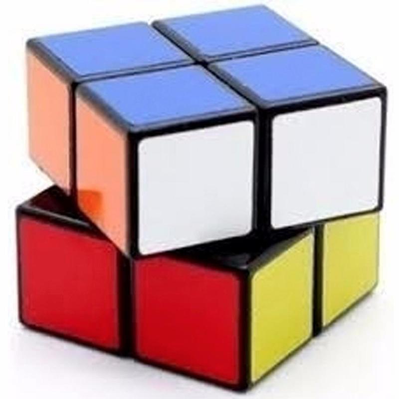  Si buscas Cubo Rubik Shengshou 2x2 Aurora Base Negra J1031 puedes comprarlo con GARUMI está en venta al mejor precio