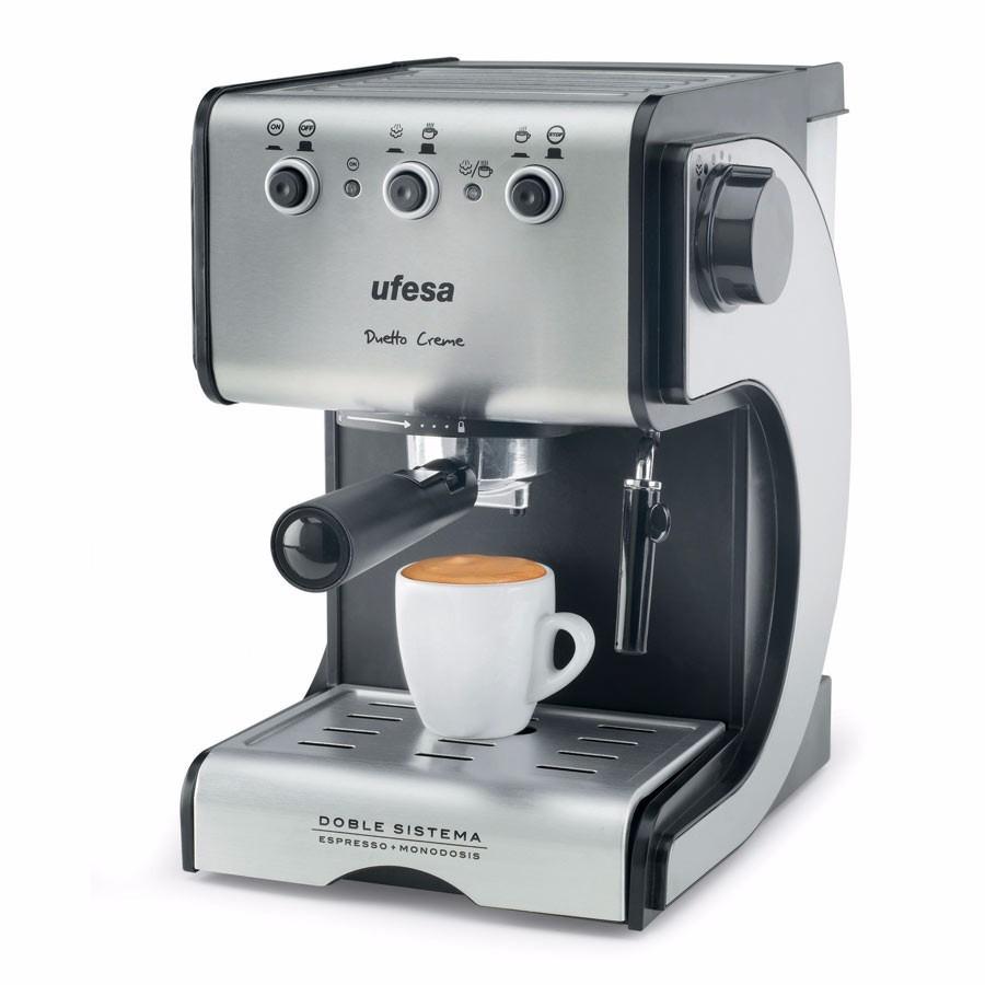  Si buscas Cafetera Expresso Ufesa 1050w 15bar 1.5lts Ce7141 puedes comprarlo con FERRETERIAFERRESERVI está en venta al mejor precio