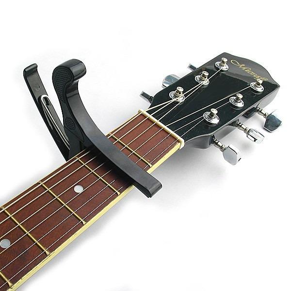  Si buscas Capodastro Capo Para Guitarra Acustica Electrica Folk puedes comprarlo con AIRE ARTESANAL está en venta al mejor precio
